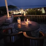 With Sea & Views דירה