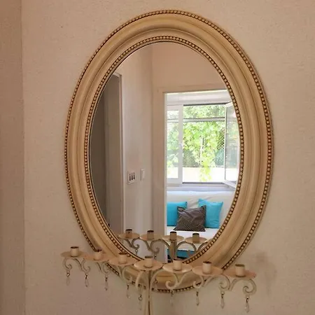 Apartment With Sea & Views *