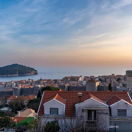 Daire With Sea & Views Dubrovnik