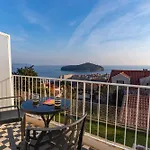 Apartmán With Sea & Views